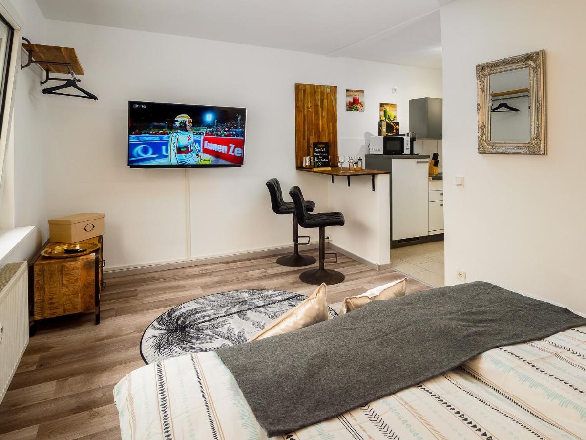 Gemuetliche & Individuelle Ferienwohnungen In Krefeld - Junik Apartments Extérieur photo